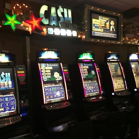 Holiday Beach Resort And Casino Willemstad Exterior foto