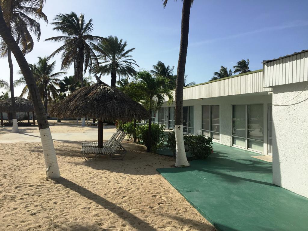 Holiday Beach Resort And Casino Willemstad Exterior foto