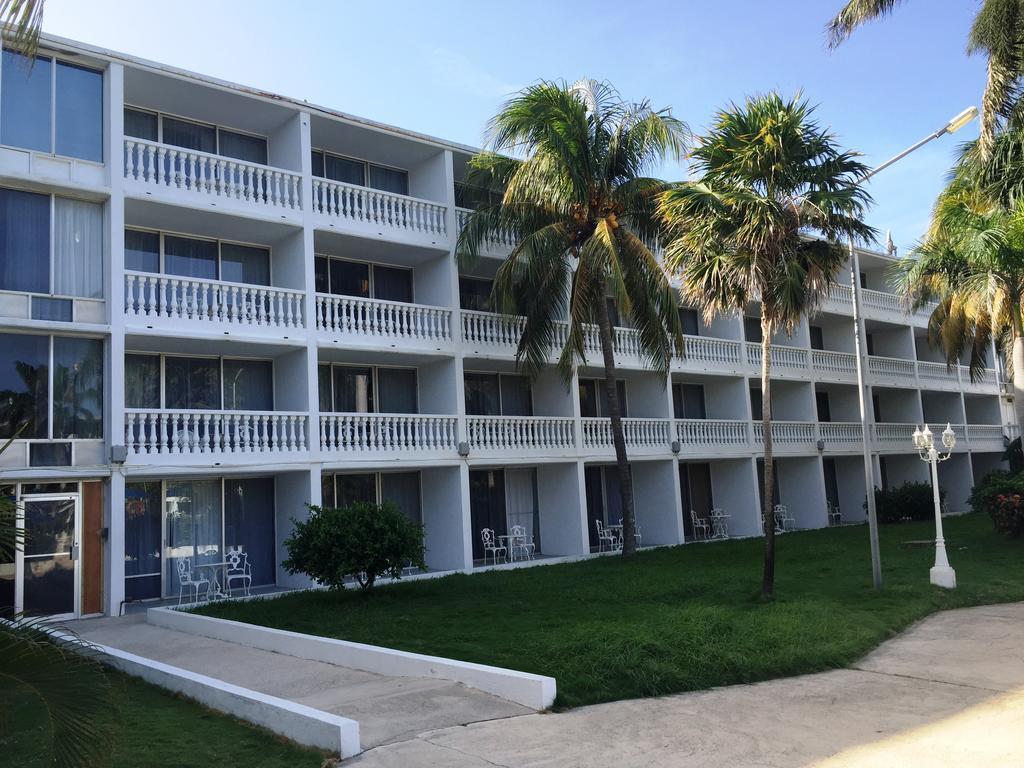Holiday Beach Resort And Casino Willemstad Exterior foto