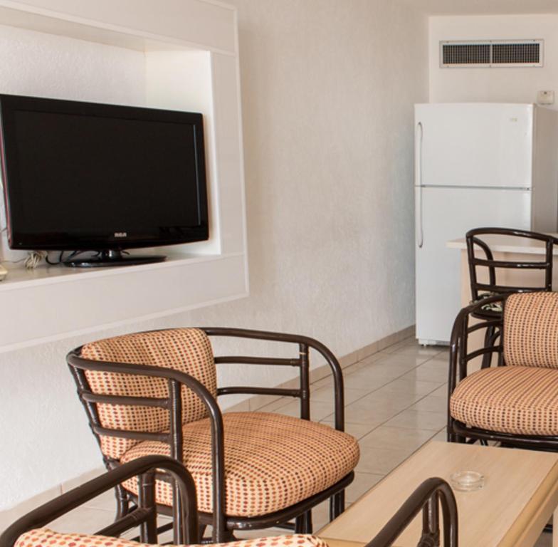 Holiday Beach Resort And Casino Willemstad Exterior foto