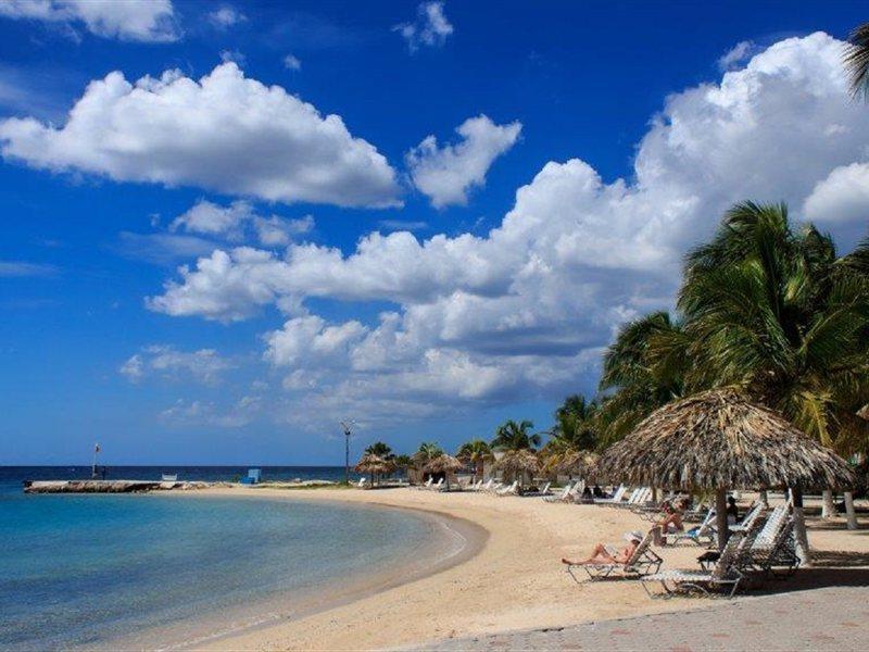 Holiday Beach Resort And Casino Willemstad Exterior foto